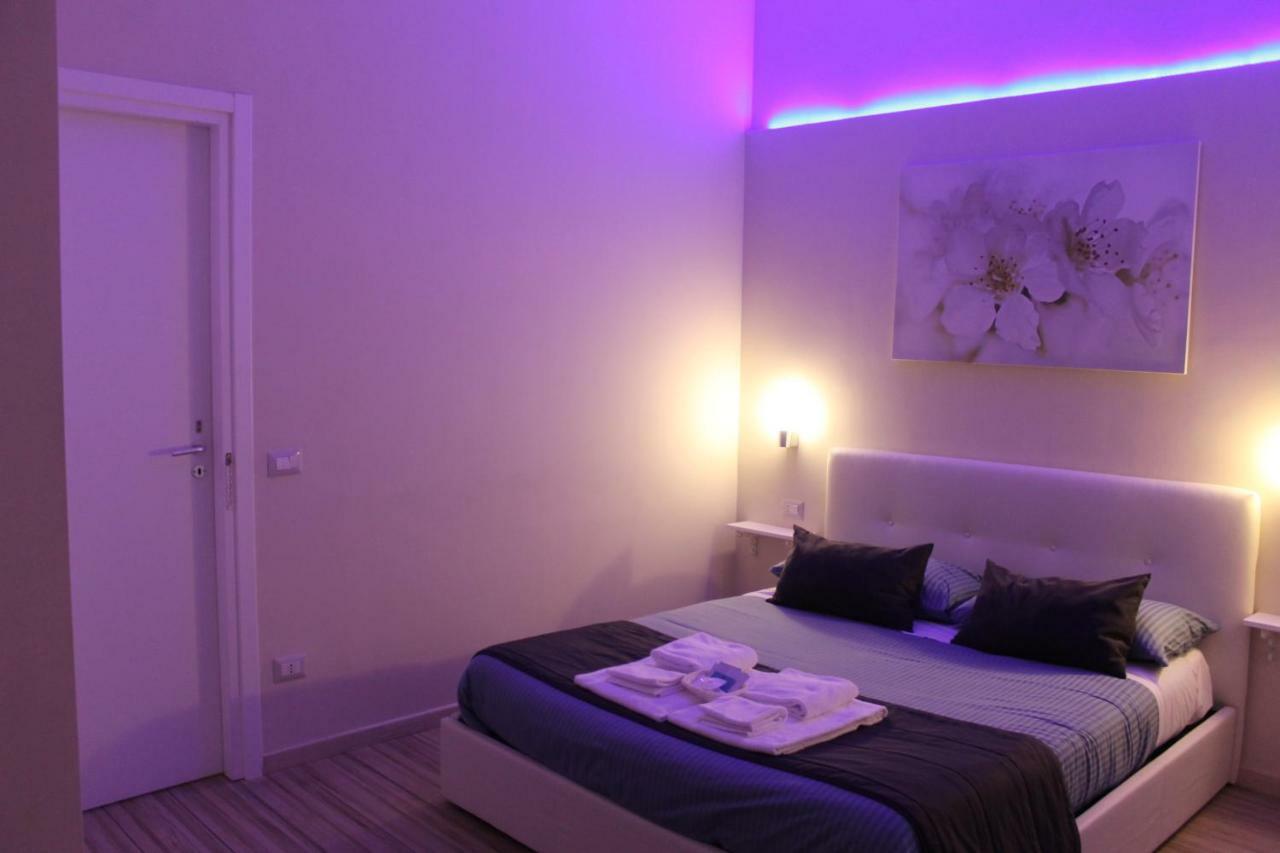Da Polly A Piazza Amedeo Bed & Breakfast Naples Luaran gambar
